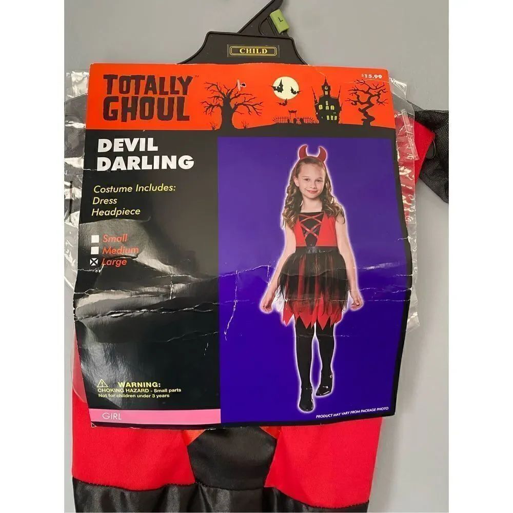 Totally ghoul NWT girls devil darling Halloween costume/child size large￼